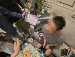 丢人丢到国外！曼谷两名中国网红涉毒裸奔扰民60万粉丝账号彻底翻车